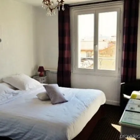 Otel Ruc 4*